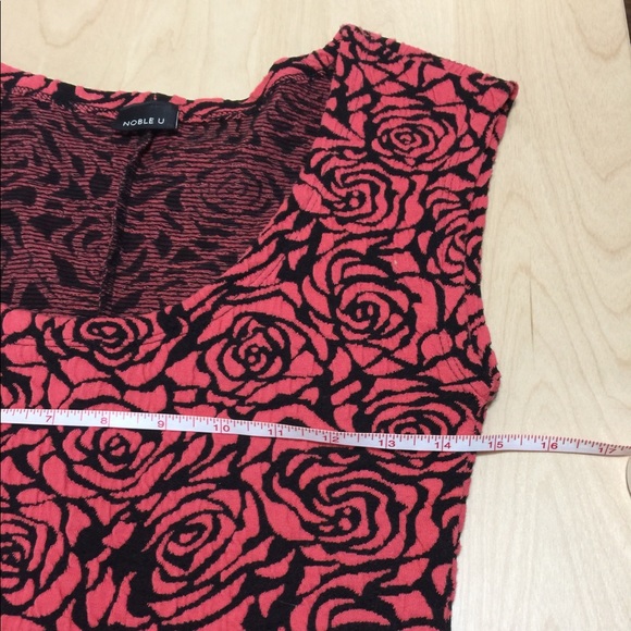 Noble U stretchy Dress Size M - Picture 5 of 5